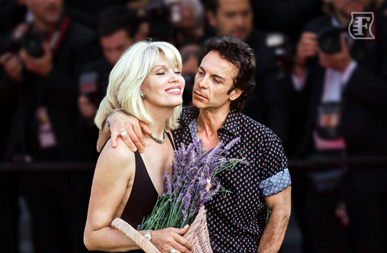 qui est le père du fils d'amanda lear